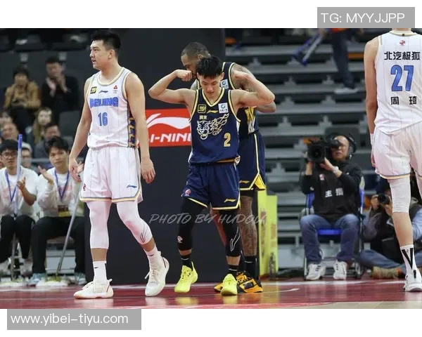 杜锋分享广东篮球全运会夺金瞬间展现团队荣耀与拼搏精神 杜锋分享广东篮球全运会夺金瞬间展现团队荣耀与拼搏精神