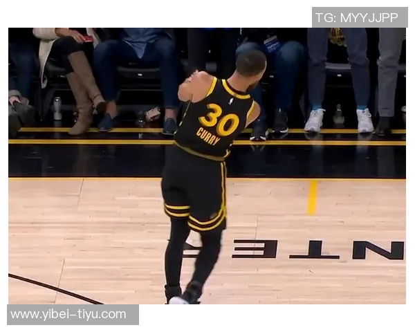 勇士半场苦战落后雄鹿仅2分库明加高效砍下16分4篮板表现抢眼 勇士半场苦战落后雄鹿仅2分库明加高效砍下16分4篮板表现抢眼