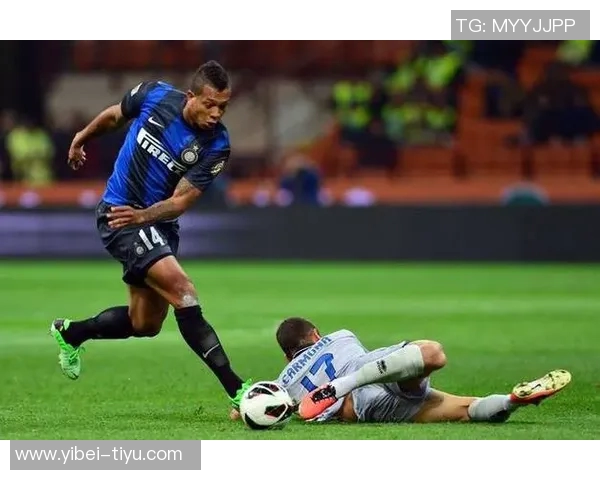 弗拉门戈球员遭持枪抢劫未遂妻子控诉生活在恐惧之中 弗拉门戈球员遭持枪抢劫未遂妻子控诉生活在恐惧之中